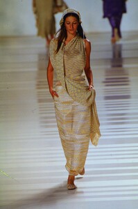 1450257239_missoni-ss-1999(4).thumb.jpg.564824085574c4e3f79d89e5b4714027.jpg