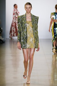1494653349_00010-CONG-TRI-2019-READY-TO-WEAR.thumb.jpg.cfcead0a5ff4e481a4f9169c8282e557.jpg