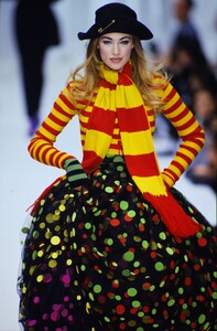 1507853901_complice-fw-1992-elaine(1).thumb.jpg.6307e1b3cfb0d8a7f8a8ddb2dcbc2a85.jpg