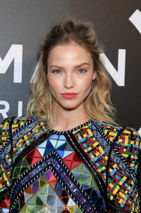 Balmain+Homme+Outside+Arrivals+Paris+Fashion+inHqrjQRdOVx.jpg