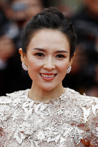 Zhang+Ziyi+Le+Belle+Epoque+Red+Carpet+72nd+Lb_WPJbZIQ7x.jpg