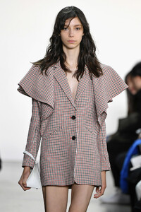 1600230179_CalvinLuoRunwayFebruary2019NewYorkFashion_clXwvnTHiEx.thumb.jpg.d4756a5422602af3a6044e40ac3ef11b.jpg