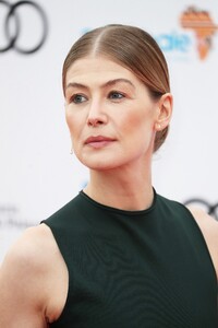         pik110619BZNimage108.jpg