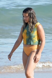        gin180619BZNimage7.jpg