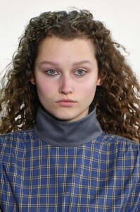 1720056391_CalvinLuoRunwayFebruary2019NewYorkFashionIFP5H9Rp-E7x.thumb.jpg.5bce4e9ef66e0d00318ab735cbcee48b.jpg