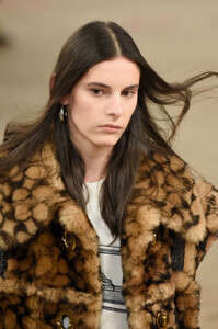 1730925104_Coach1941RunwayFebruary2019NewYorkFashioncZYrzPv6-5Fx.thumb.jpg.6d6be9f40948923464acae14f02fc298.jpg