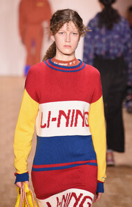 1772085072_LiNingAutumnWinter2019ShowDuringNYFWVxevZSTnlljx.thumb.jpg.da63ce964072530c5393ceb2710db16a.jpg