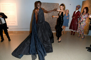 Alek+Wek+CFDA+Fashion+Awards+Cocktails+2UJe-8H_Osdx.jpg