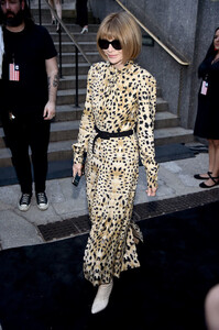 Anna+Wintour+Alexander+Wang+Collection+1+Arrivals+3GcHerD9Wssx.jpg