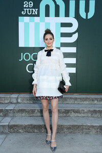 Olivia+Palermo+Miu+Miu+Club+2020+Photocall+SGZCgf0Zsg-x.jpg