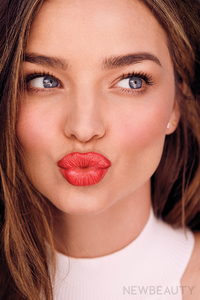 2088-mirandakerr2png.thumb.png.9ca2f4027f36145b12e421ca6a6a461b.png