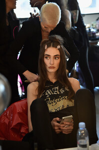 2109688310_CushnieBackstageFebruary2019NewYorkFashionbYYIPPNGnvpx.thumb.jpg.1c31a2f5e939aae107c6b35517273842.jpg