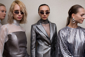 2129088313_siriano-bks-g-rf19-3562(1).thumb.jpg.f6b12617cfda3baa0a4cf0a23744a1ec.jpg