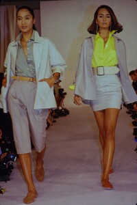 2131141320_isaac-mizrahi-ss-1990-gail(3).thumb.jpg.9d00565df9c8576f7a3b1a3c94279a85.jpg