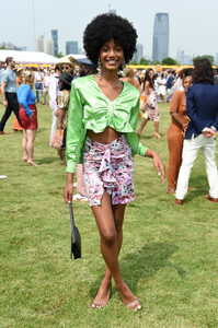 Ebonee+Davis+12th+Annual+Veuve+Clicquot+Polo+UVZ5ju5iRmkx.jpg