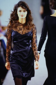 221925343_bill-blass-fw-1992(4).thumb.jpg.7b8a1ba14396fba1a9cc7d911d576dba.jpg