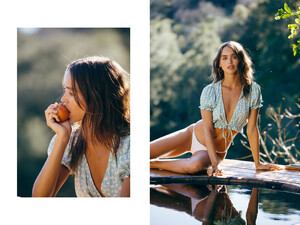 22SS19Lookbook.thumb.jpg.e765de941c200cbe2763d1412f4a39b3.jpg