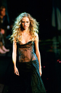 263833214_Liisa32.thumb.jpg.a5d7ab2f9167d6b92819effa5786ce58.jpg
