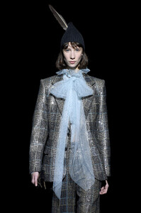 287650871_MarcJacobsFall2019ShowRunwayWyDcyRnTFBJx.thumb.jpg.23e3fa99eb2a058a5cb1e2fd7e11ef35.jpg