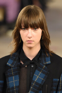 294465391_Coach1941RunwayFebruary2019NewYorkFashionOMWqOy4txBax.thumb.jpg.614b1639b97fee66f66a0e27b0f62cde.jpg