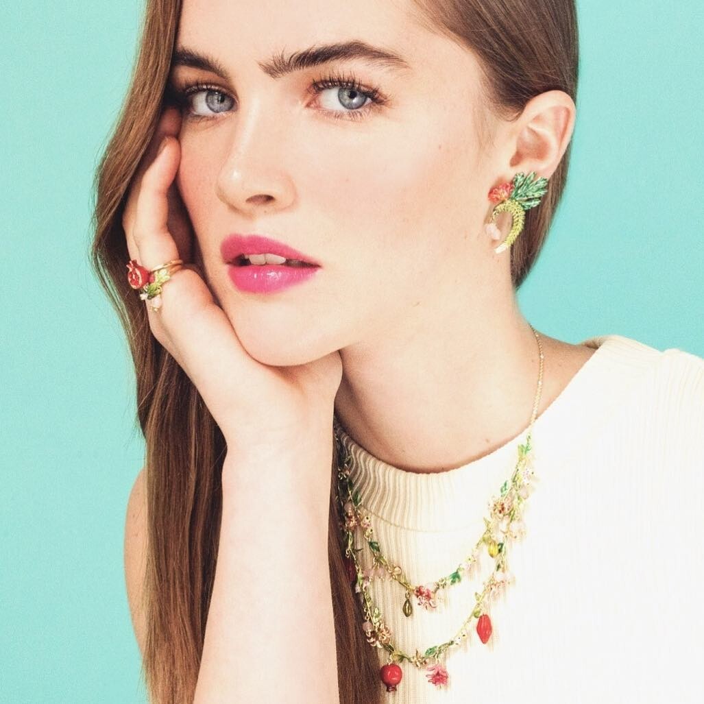 https://www.bellazon.com/main/uploads/monthly_2019_06/312668077_EmilyBarbe60.jpg.734f57b4b3fa63f5b5a37169686a307a.jpg