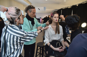 315547547_SallyLaPointeBackstageFebruary2019NewDhFe9L8_IWfx.thumb.jpg.a7fcf4092cbd54aba9c1809cdd9b56c2.jpg