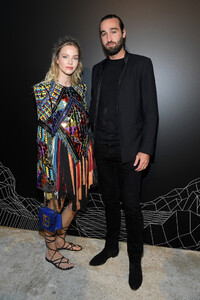 Balmain+Homme+Outside+Arrivals+Paris+Fashion+kD73ep2Of2ex.jpg