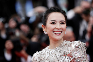 Zhang+Ziyi+Le+Belle+Epoque+Red+Carpet+72nd+5AfnCqgEl7ax.jpg