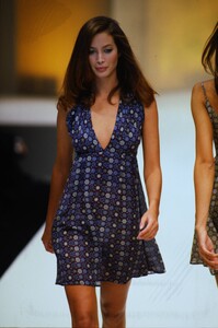 430461680_salvatore-ferragamo-christy(3).thumb.jpg.2cf218f58b4652ed6e056699029974b4.jpg
