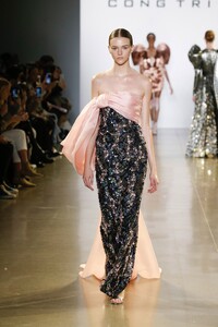 45436120_00031-CONG-TRI-2019-READY-TO-WEAR.thumb.jpg.a3740d125afce565e919b5670132a0e1.jpg