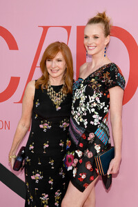 Anne+V+CFDA+Fashion+Awards+Arrivals+3NwYRyPsiclx.jpg