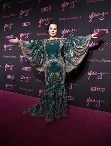 Debi+Mazar+Younger+Season+6+New+York+Premiere+M4_m8eBySg9x.jpg