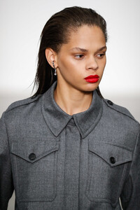 56649748_HelmutLangRunwayFebruary2019NewYork647HEn5e8Kux.thumb.jpg.4a59db6cd2bff429ff32a77ca897b71e.jpg