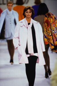 60481432_bill-blass-fw-1994-heather(6).thumb.jpg.de055b552ba381d6dc01512cd84a562f.jpg