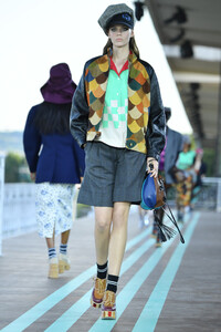 609753720_MiuMiuClub2020RunwayiJNSz2RbSZKx.thumb.jpg.496149f3dd6a3ae9c85ad42b9cd4454e.jpg