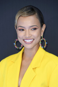 Karrueche+Tran+2019+BET+Awards+Arrivals+d42iZbBVUH4x.jpg