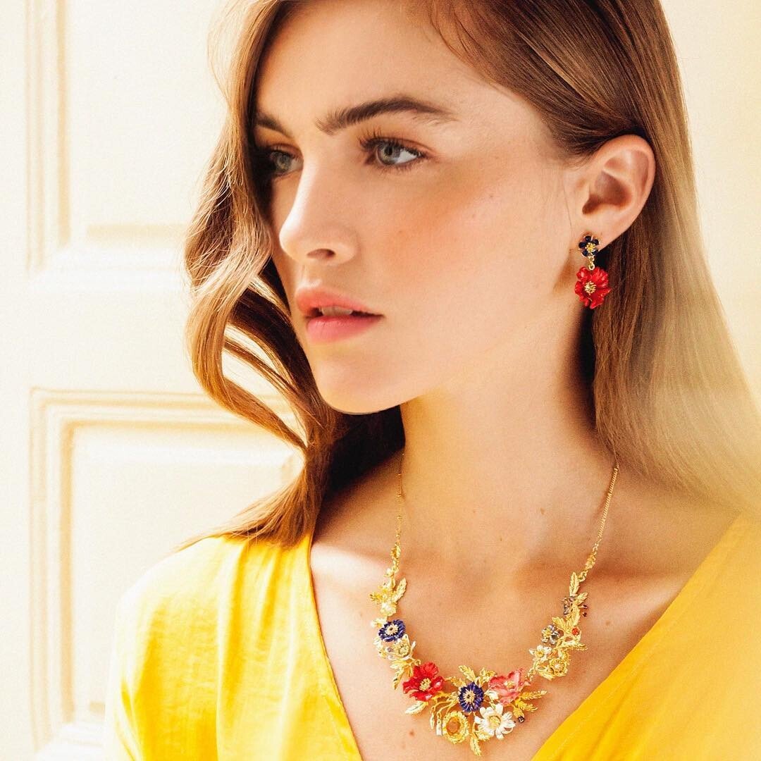 https://www.bellazon.com/main/uploads/monthly_2019_06/635925883_EmilyBarbe62.jpg.741a1871527d755efe6e223133b433a2.jpg