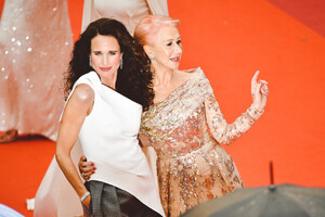 Andie+MacDowell+Les+Plus+Belles+Annees+Une+jje9-yF_T-Ex.jpg