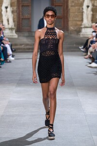 674899552_Ferragamo041.thumb.jpg.1aeaecbb8529a8b04111946b3720a3b4.jpg