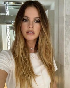 Carolina Gonzalez on Instagram_ _⚡️BEHATI⚡️ _behat(JPG).jpg
