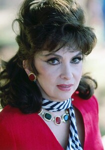 707full-gina-lollobrigida.jpg