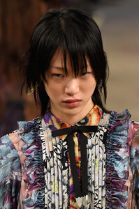 727707491_Coach1941RunwayFebruary2019NewYorkFashion8kCkNdXOPxsx.thumb.jpg.07d9c76f9f165c9c445b449bfa660d65.jpg