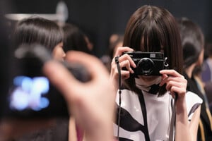 754885360_ClaudiaLiBackstageFebruary2019NewYorkFRt7LCvFrnUx.thumb.jpg.b6464c0049bf6f780e740379bcf01b92.jpg