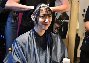 803399498_AlexanderWangCollection1Backstagef9NLG6fIJyfx.thumb.jpg.42c8455ee439d1bdaed7439750dcc13d.jpg