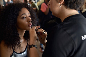 812969021_CushnieBackstageFebruary2019NewYorkFashion3JrdLxzXx6Ix.thumb.jpg.c1d3c8e91ca91724176f34131a0616f2.jpg