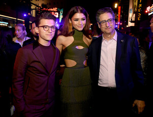 Zendaya+Coleman+Premiere+Sony+Pictures+Spider+s_5NJQZ-4xrx.jpg
