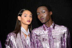 864557251_SallyLaPointeBackstageFebruary2019NewqvVHyAe6SSYx.thumb.jpg.5869f3eb7ad873dc6fbb7727a8d13bbc.jpg