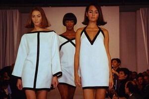 866042935_isaac-mizrahi-ss-1990-christy(5).thumb.jpg.bfce8d85a73c8dabbd8d2af8fa4584f4.jpg