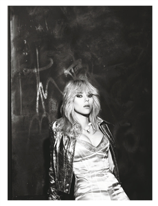 868856342_Mert__Marcus_W_Magazine_March_2015_03.thumb.png.48f4b79ad86253fc19a44ccc831e9339.png