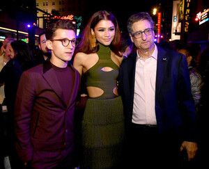 Zendaya+Coleman+Premiere+Sony+Pictures+Spider+KDgbWKeiJRUx.jpg